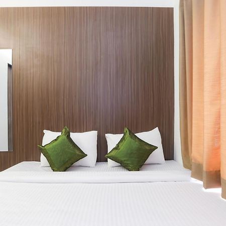 Treebo Sapphire Studio Nashik Exteriör bild