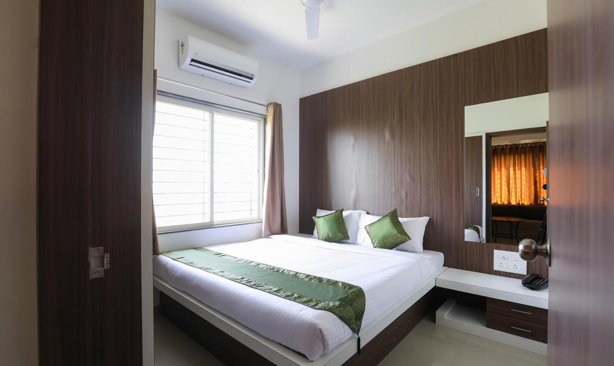 Treebo Sapphire Studio Nashik Exteriör bild