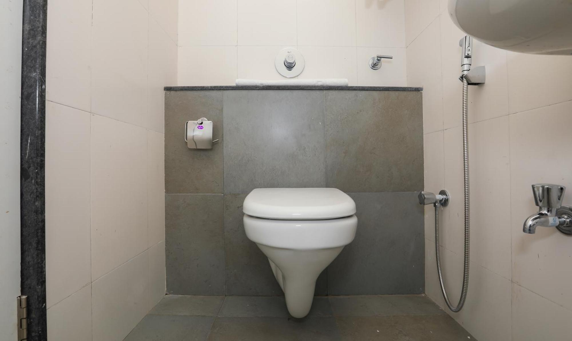 Treebo Sapphire Studio Nashik Exteriör bild